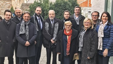 U spomen na žrtve Vukovara izaslanstvo HLK-a na simpoziju o vukovarskoj bolnici